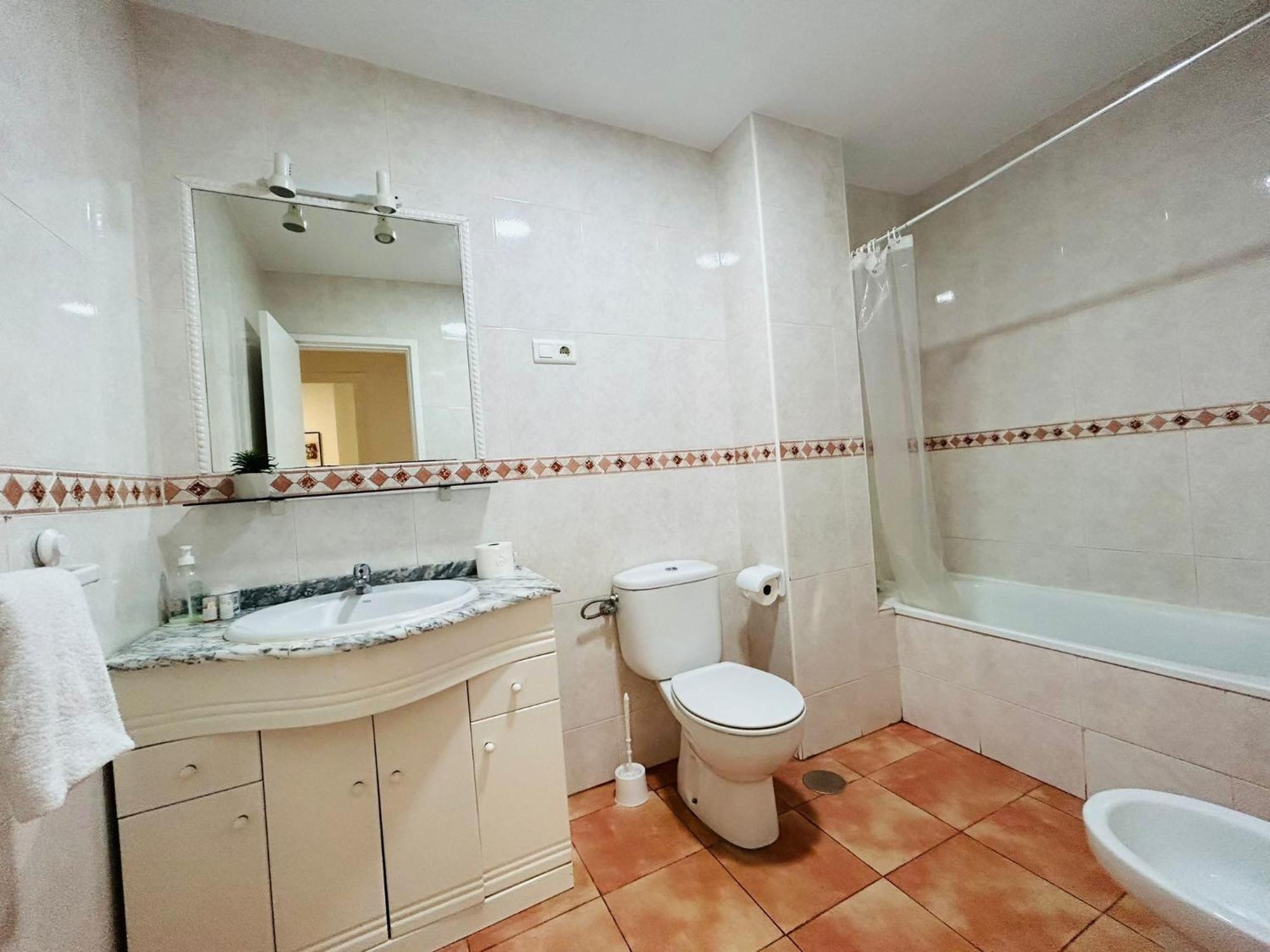 Vialia Piso Centrico Wifi Maria Zambrano Andra Málaga Exterior foto
